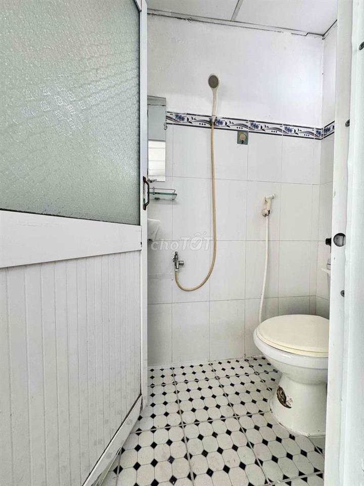 Phòng Công hoà, bancon , ngay pandora trường chinh, gần sân bay