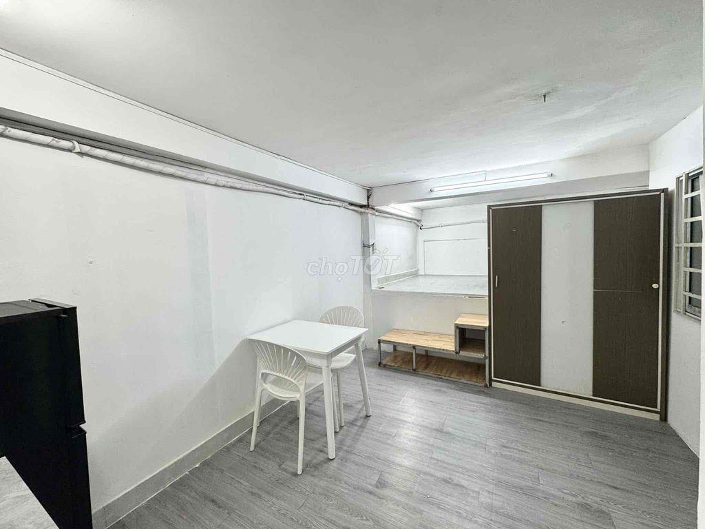 Phòng Công hoà 35m2 , Full Nội thất máy giặt chung
