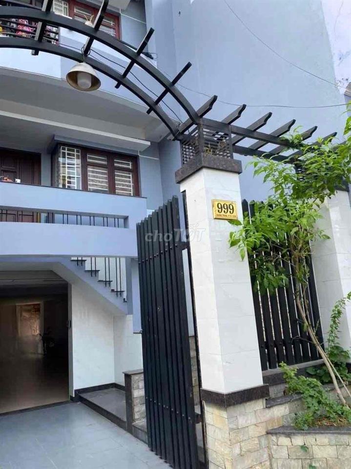 Phòng trọ 999 Quang Trung gần siêu thị Emart Phan Huy Ích