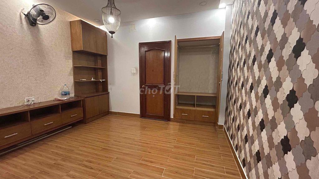 Phòng 25m2 sạch đẹp gần chợ Gò Vấp