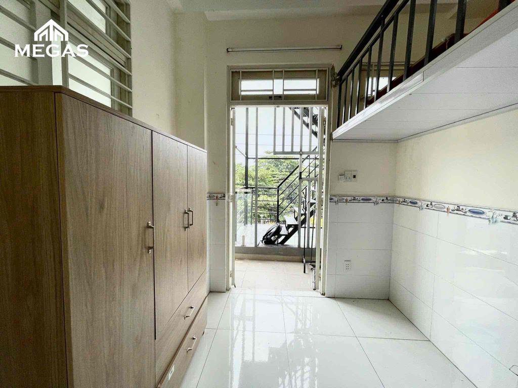 PHÒNG FULL NỘI THẤT GẦN VLU CƠ SỞ 3