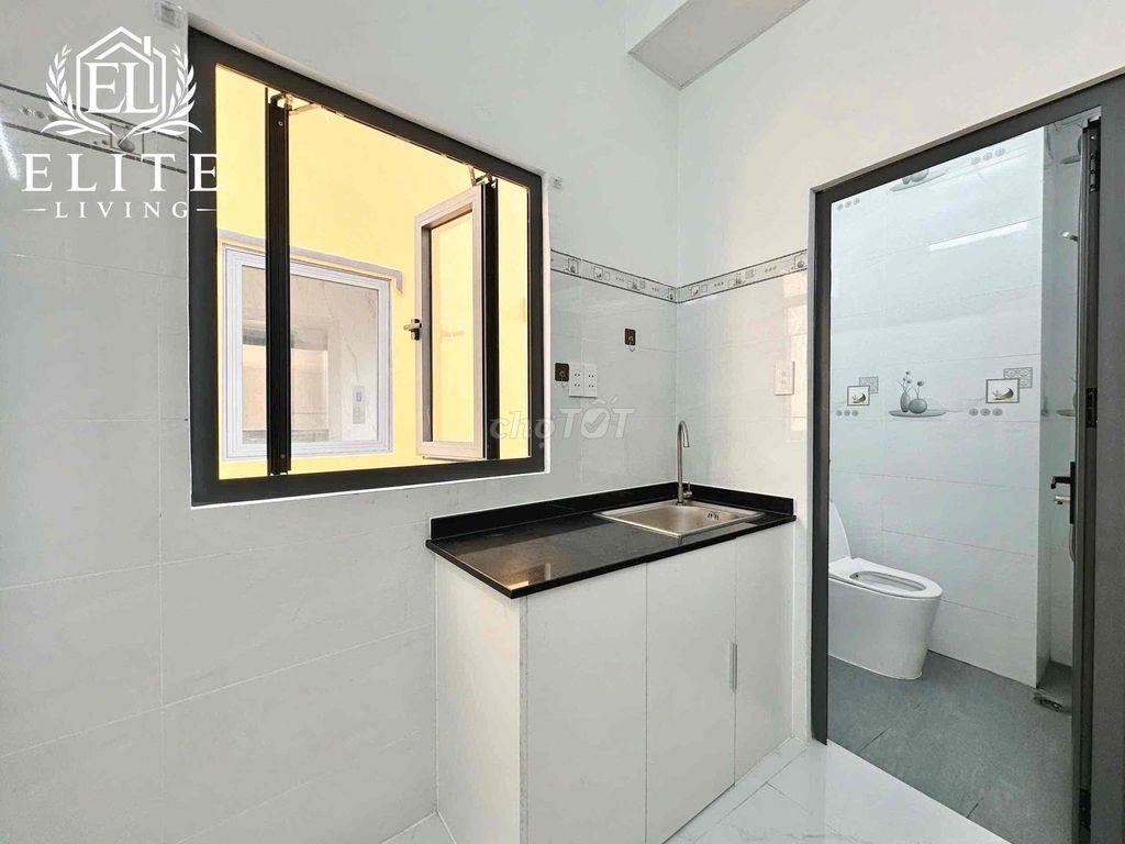 Duplex ban công cửa sổ trời gần ngay Nguyễn Oanh