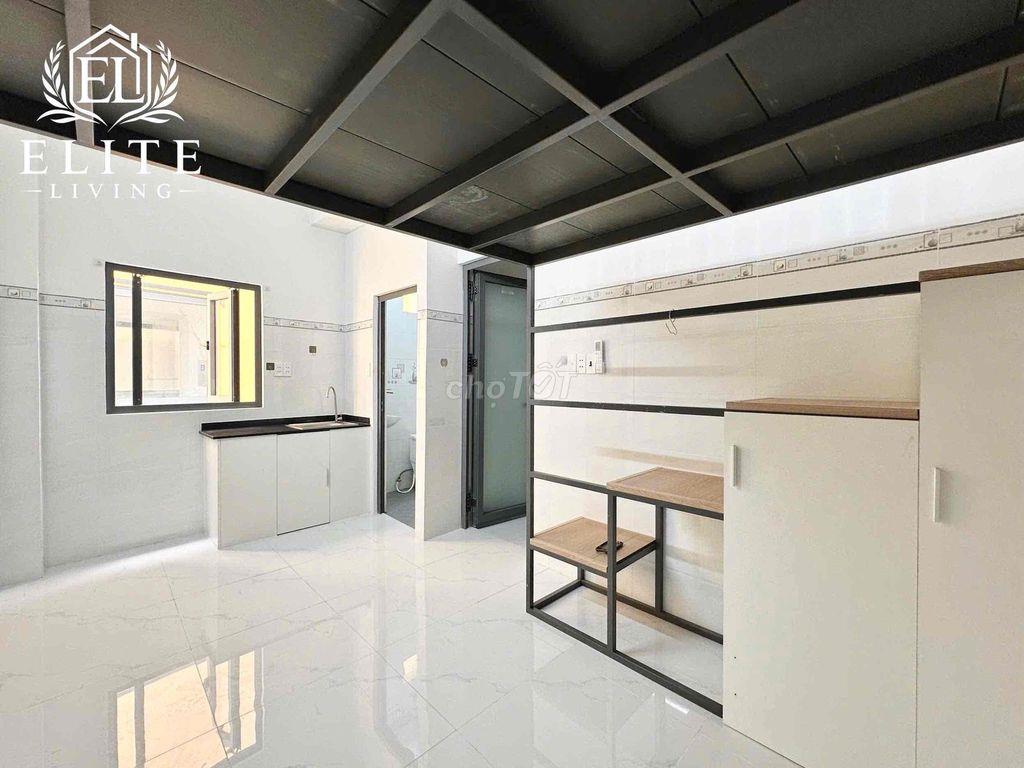 Duplex ban công cửa sổ trời gần ngay Nguyễn Oanh