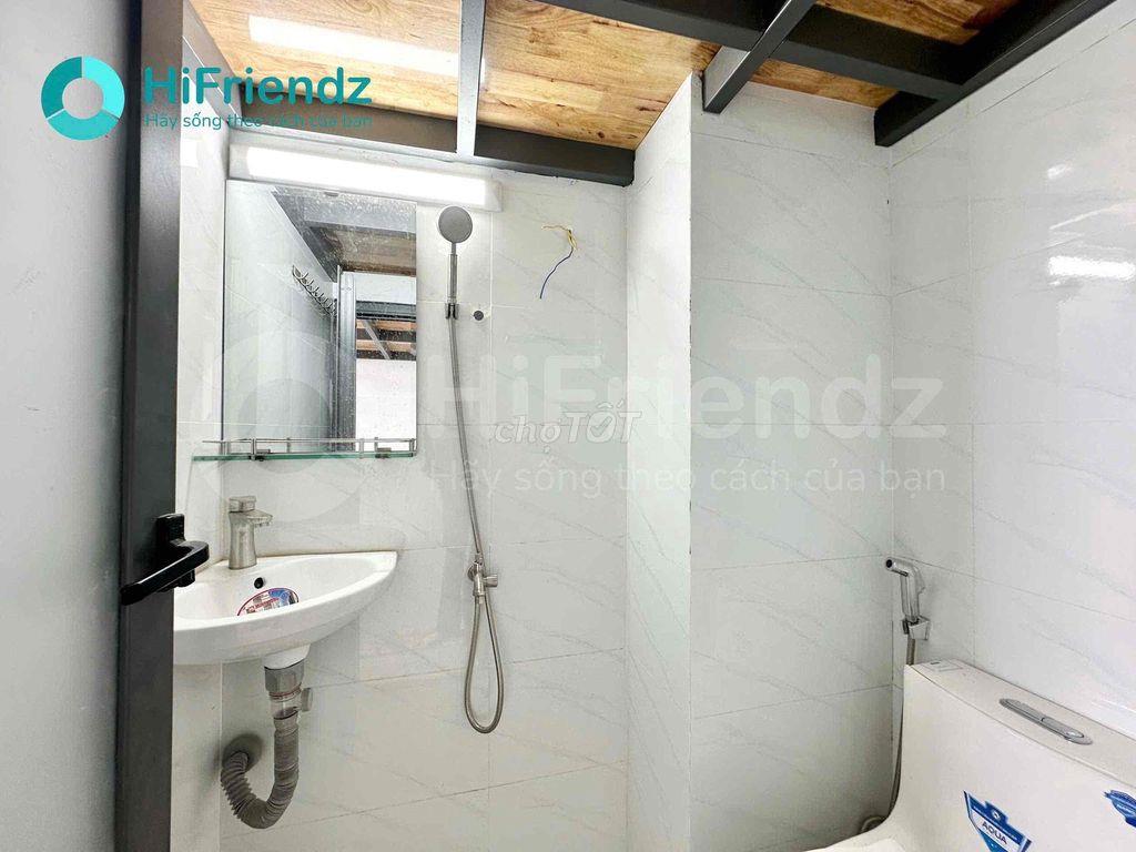 PHÒNG BAN CÔNG CỬA SỔ TRỜI GẦN ĐH VĂN LANG VÀ IUH