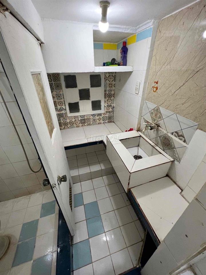 phòng 20m2 có gác. 66 Đường số 9 .  ngay lotte Nguyễn Văn Lượngl