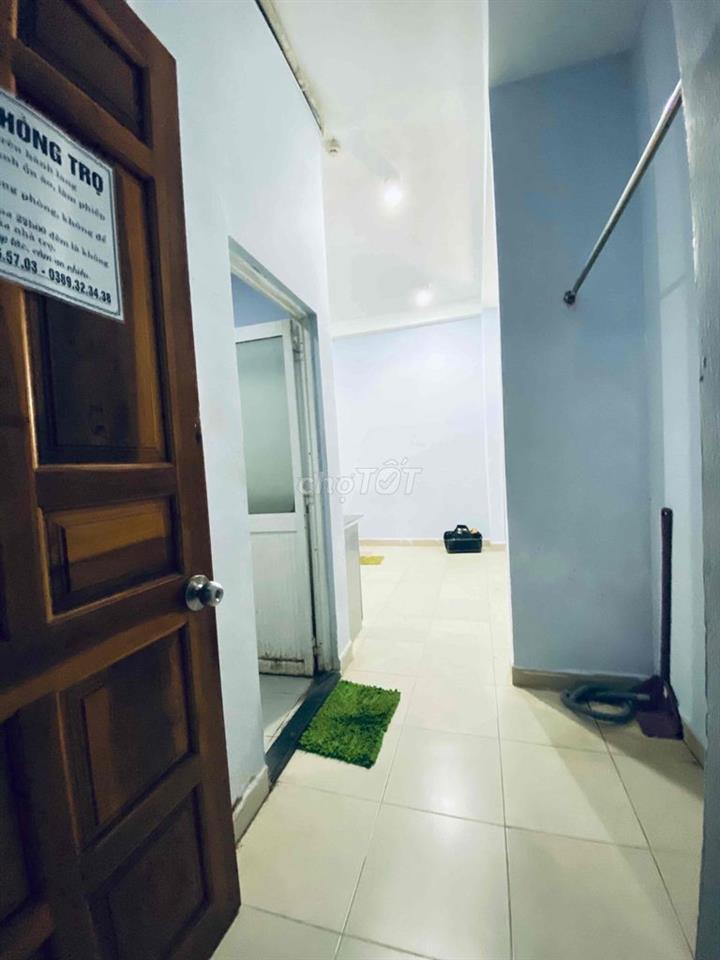 Phòng Mới Full Nội Thất 28m2. Đường Tô Ký Ngay Trường ĐH GT Vận Tải