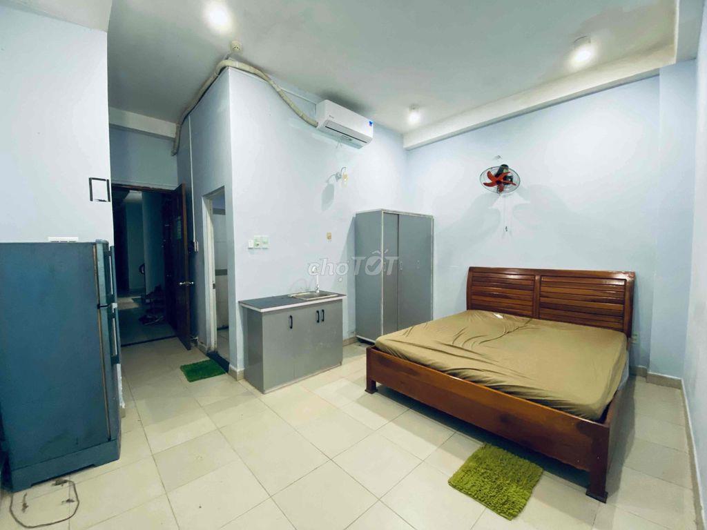Phòng Mới Full Nội Thất 28m2. Đường Tô Ký Ngay Trường ĐH GT Vận Tải