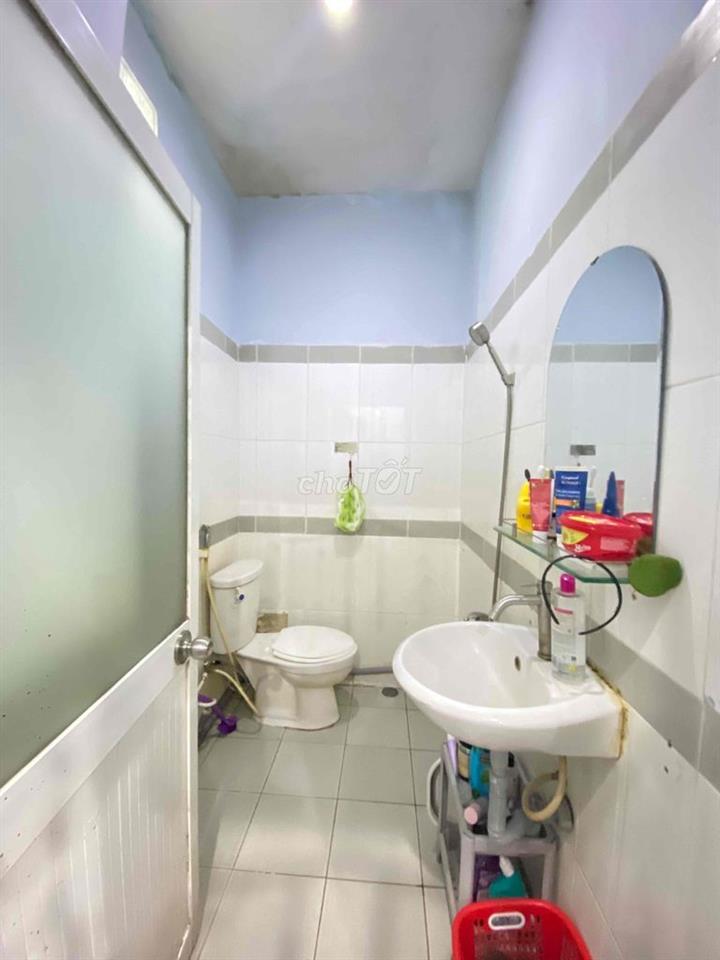 Phòng Mới Full Nội Thất 28m2. Đường Tô Ký Ngay Trường ĐH GT Vận Tải