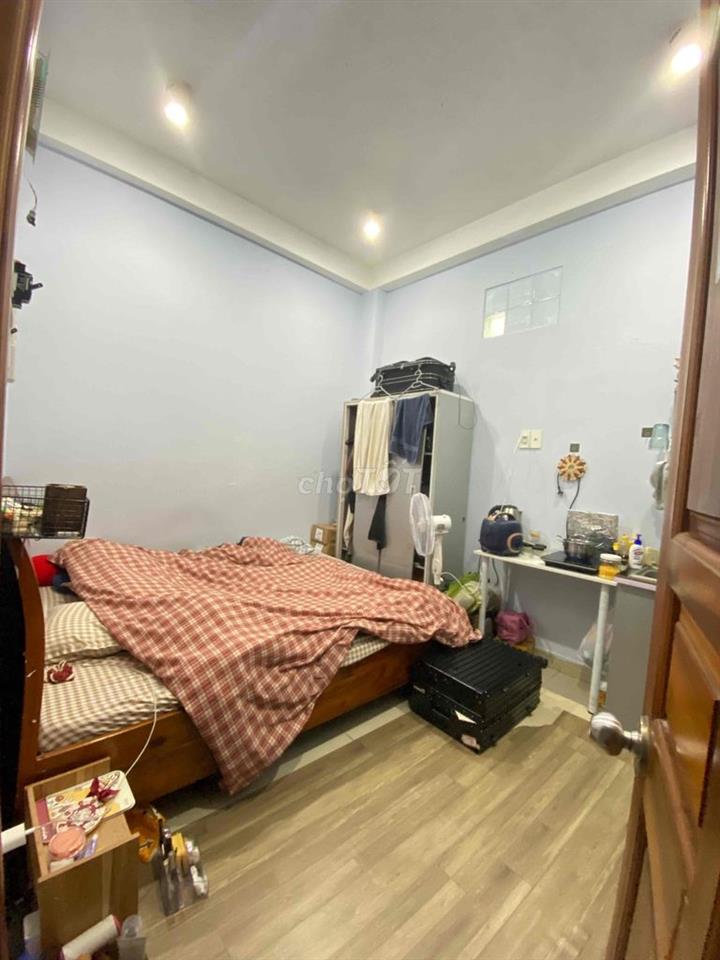 Phòng Mới Full Nội Thất 28m2. Đường Tô Ký Ngay Trường ĐH GT Vận Tải