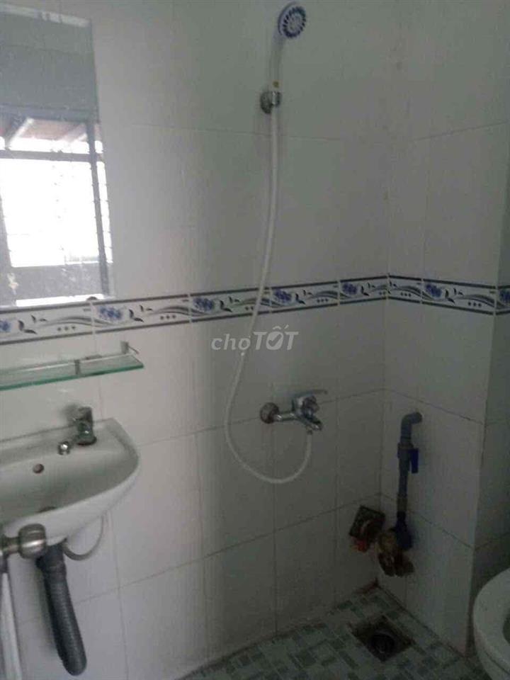 Nhà Tầng Trệt Riêng Biệt - 8x12m - 2PN. 807/15 trường Chinh -Tây Thanh