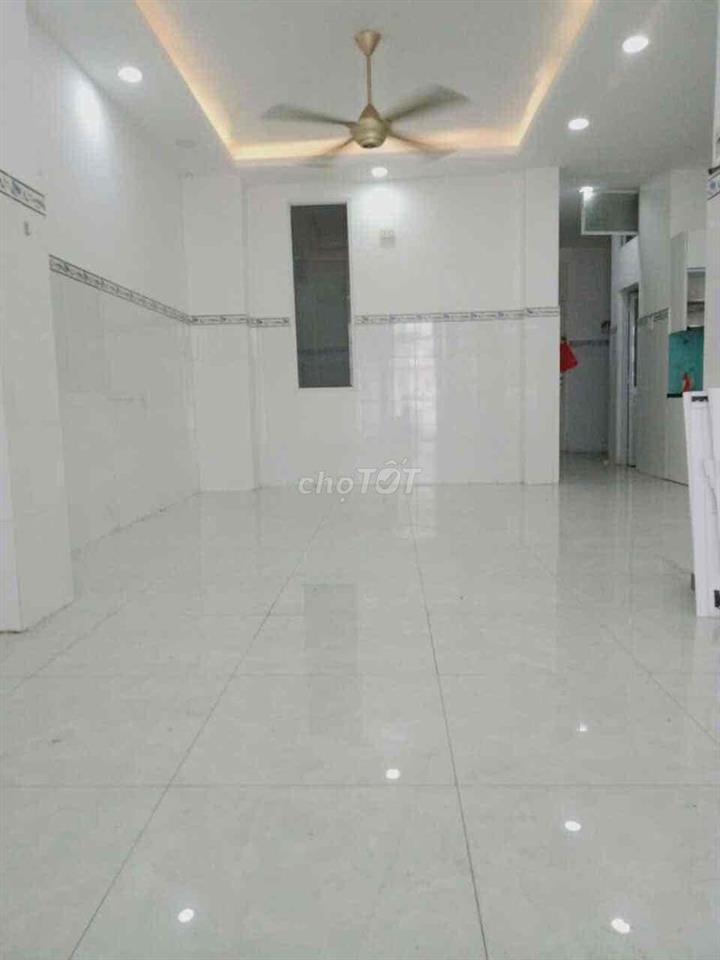 Nhà Tầng Trệt Riêng Biệt - 8x12m - 2PN. 807/15 trường Chinh -Tây Thanh