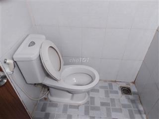 Chính chủ, phòng đẹp, thoáng mát, có cửa sổ lớn, 14m2 & gác rộng 6m2.
