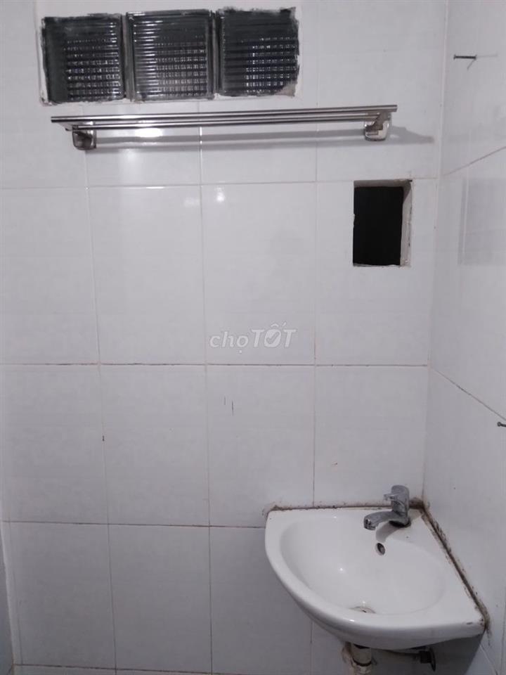Chính chủ, phòng đẹp, thoáng mát, 14m2 + gác rộng 6m2.