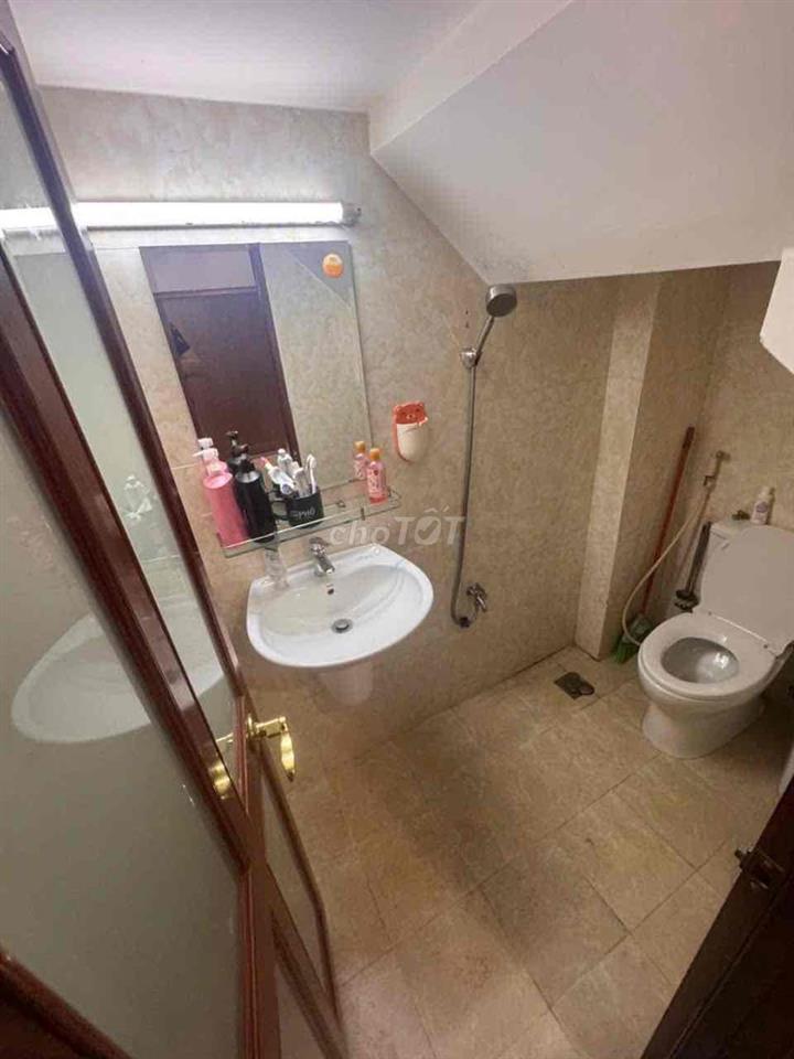 phòng đẹp Nguyễn Văn Công rẻ quá đi