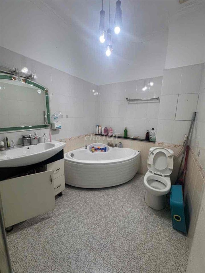 nhượng lại phòng đẹp - ở rất thích