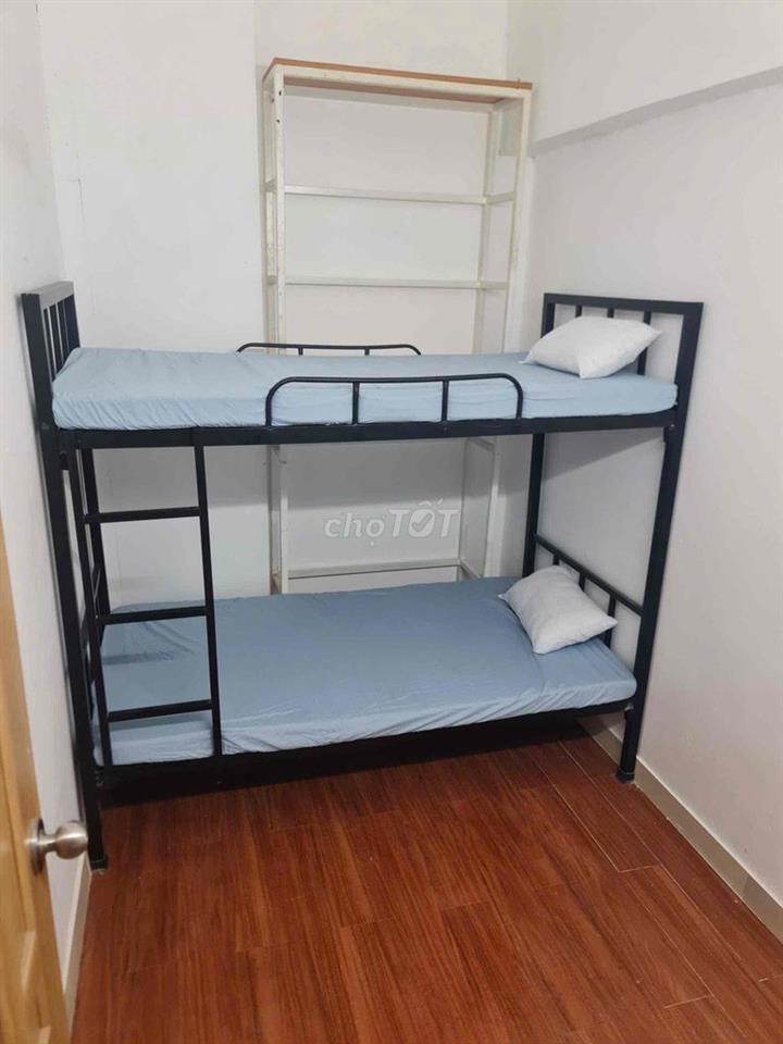 KTX 2 người sạch sẽ- đi bộ qua ĐH Văn Hiến
