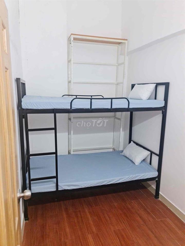 KTX 2 người sạch sẽ- đi bộ qua ĐH Văn Hiến