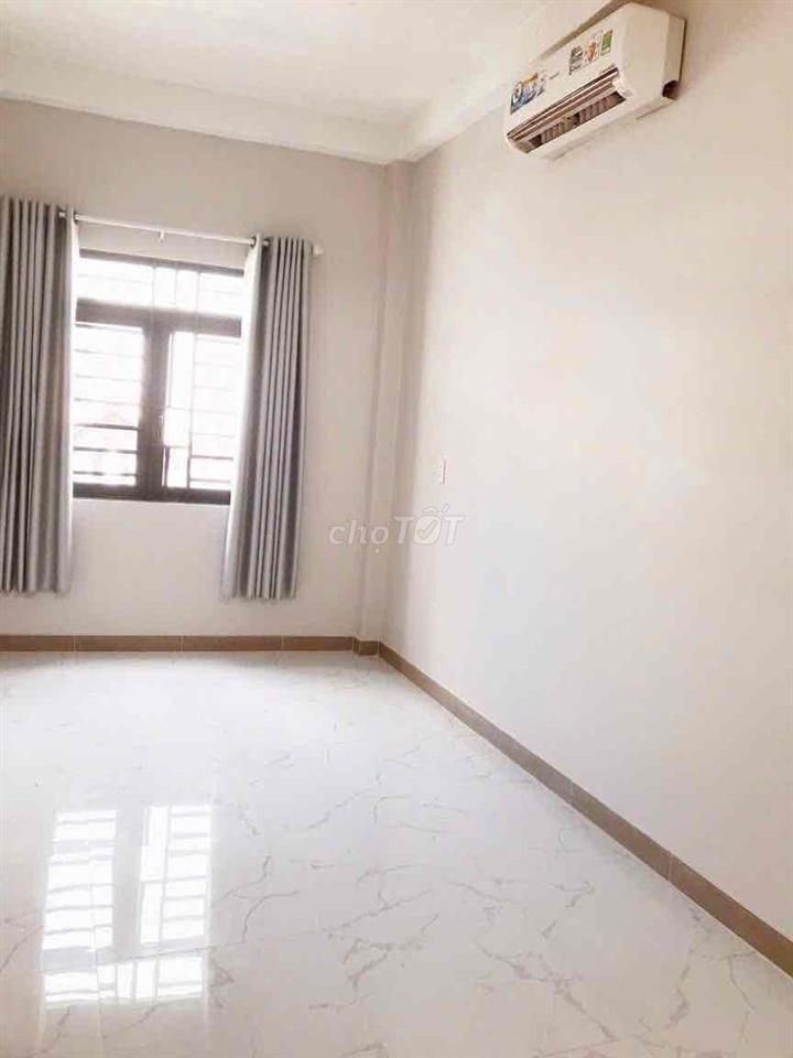Phòng trọ mới Dương Quảng Hàm cách ĐH Văn Lang 300m, ĐH Công Nghiệp