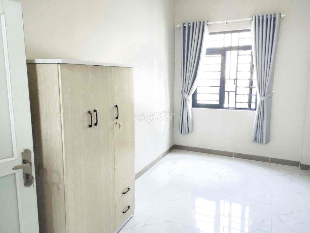 Phòng trọ mới Dương Quảng Hàm cách ĐH Văn Lang 300m, ĐH Công Nghiệp