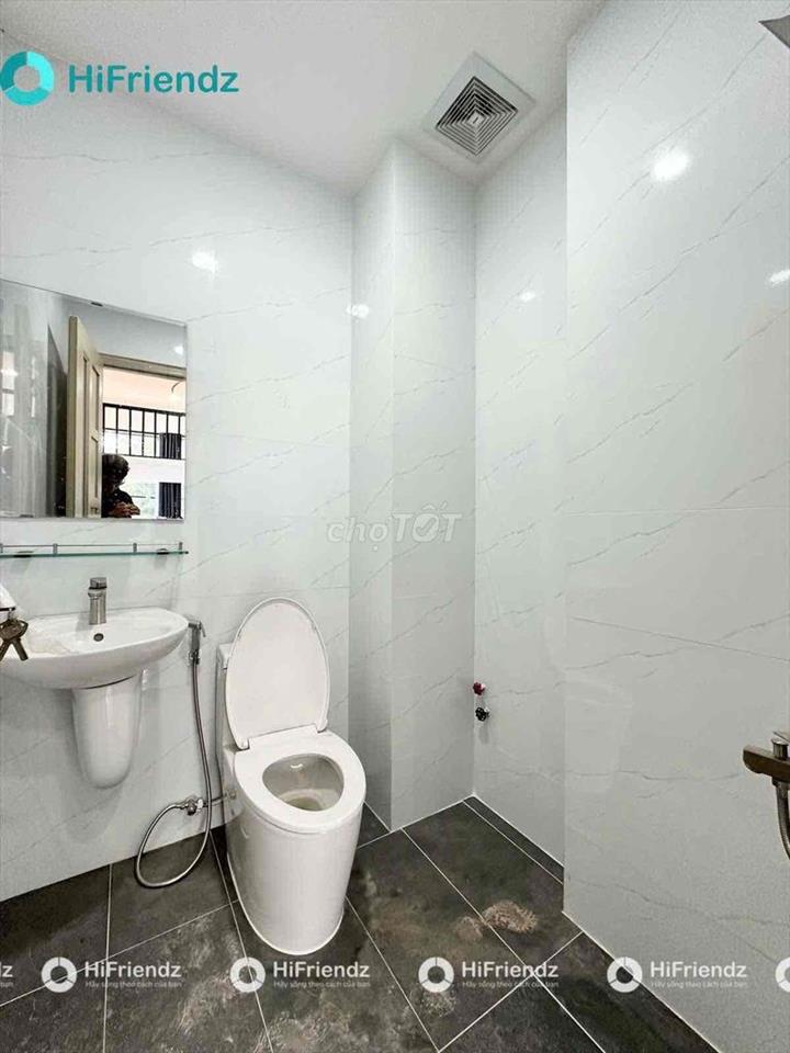 Duplex  ban công đi bộ IUH
