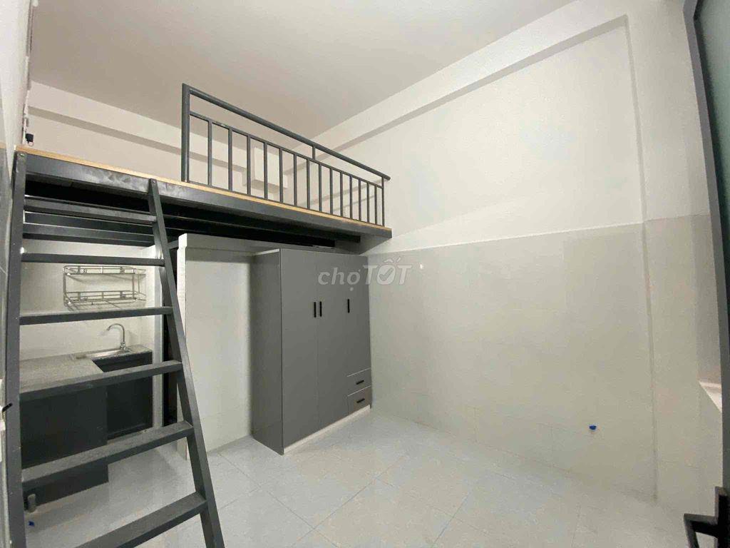 Phòng Trọ Gác Cao Thoáng Mát Gần Emart