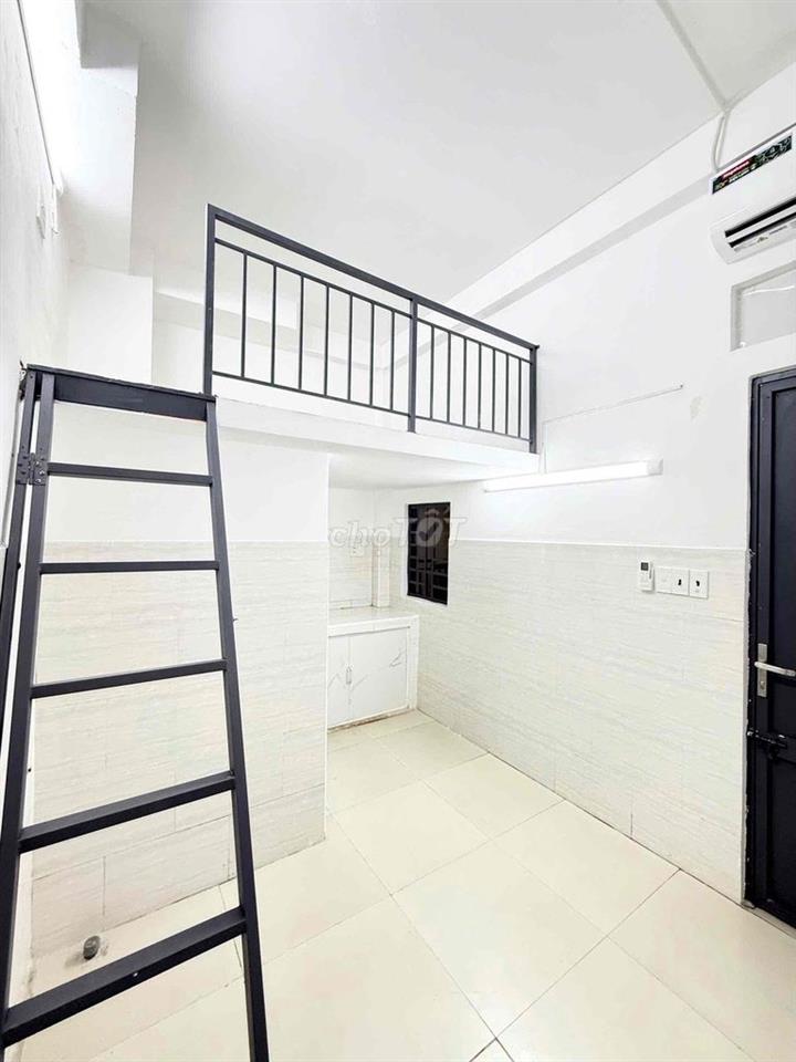 Phòng Trọ Duplex Ngay Gần Emart