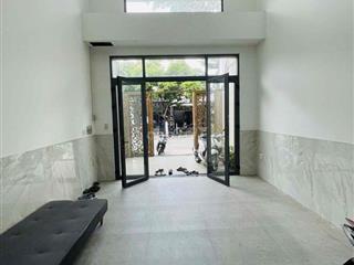 100M2 - Trệt Lửng - 2 WC - Giếng Trời