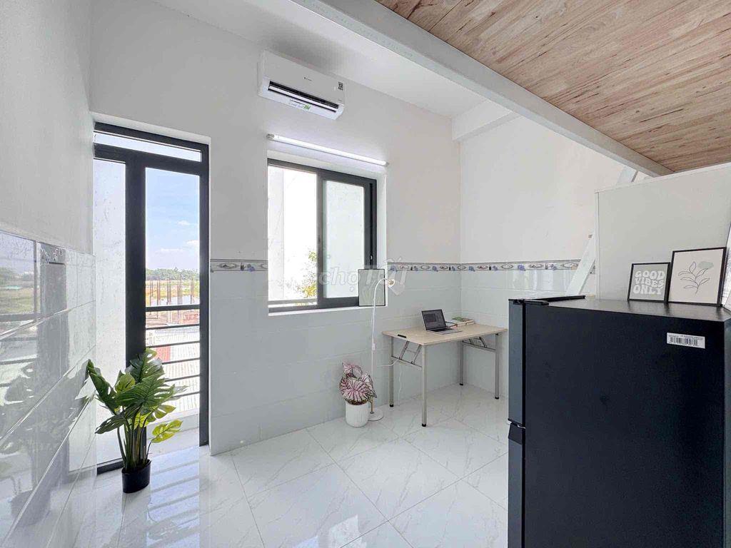 PHÒNG RỘNG GÁC CAO CỬA SỔ TRỜI FULL NỘI THẤT GẦN CÁC TRƯỜNG ĐH
