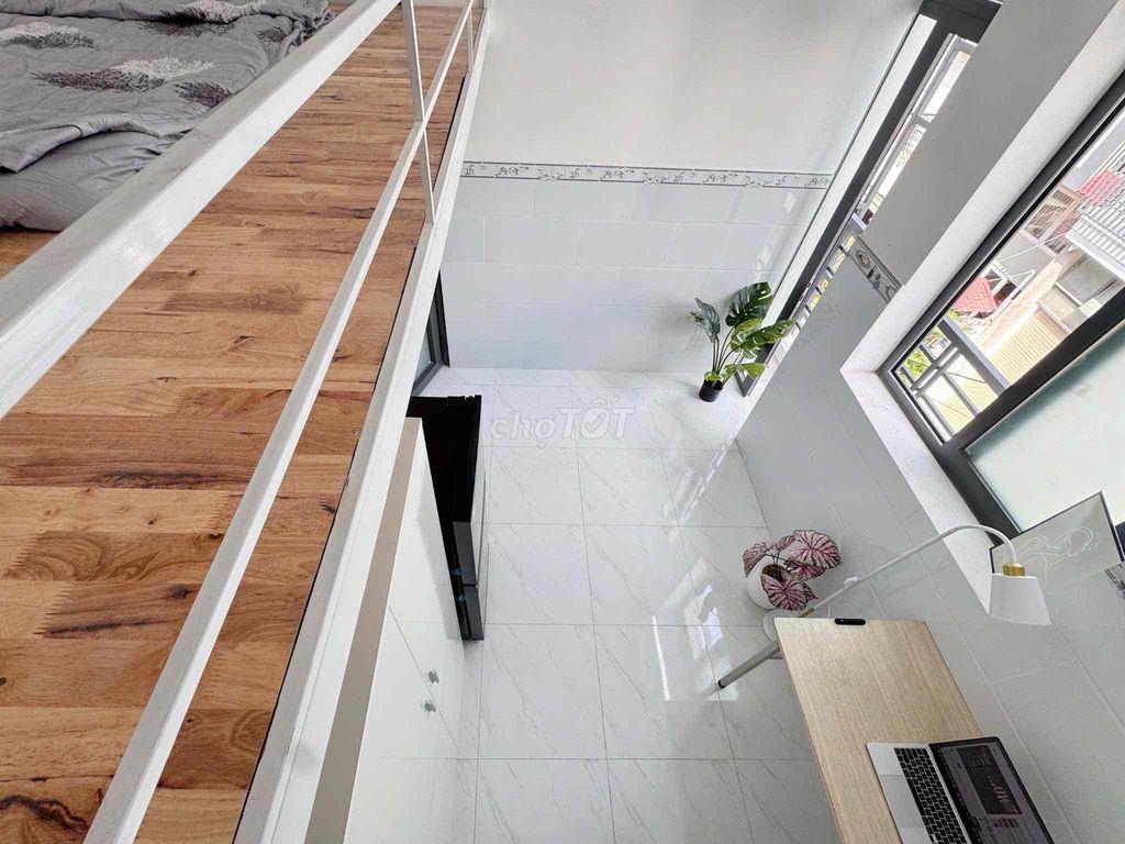 PHÒNG RỘNG GÁC CAO CỬA SỔ TRỜI FULL NỘI THẤT GẦN CÁC TRƯỜNG ĐH