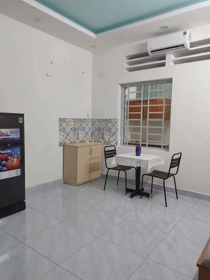 PHÒNG SUTIO TÁCH BẾP BANCOL GÒ VẤP