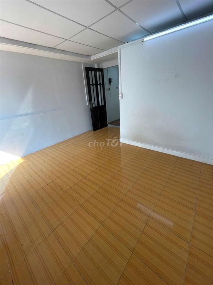 PHÒNG BANCOL GIÁ RẺ GÒ VẤP