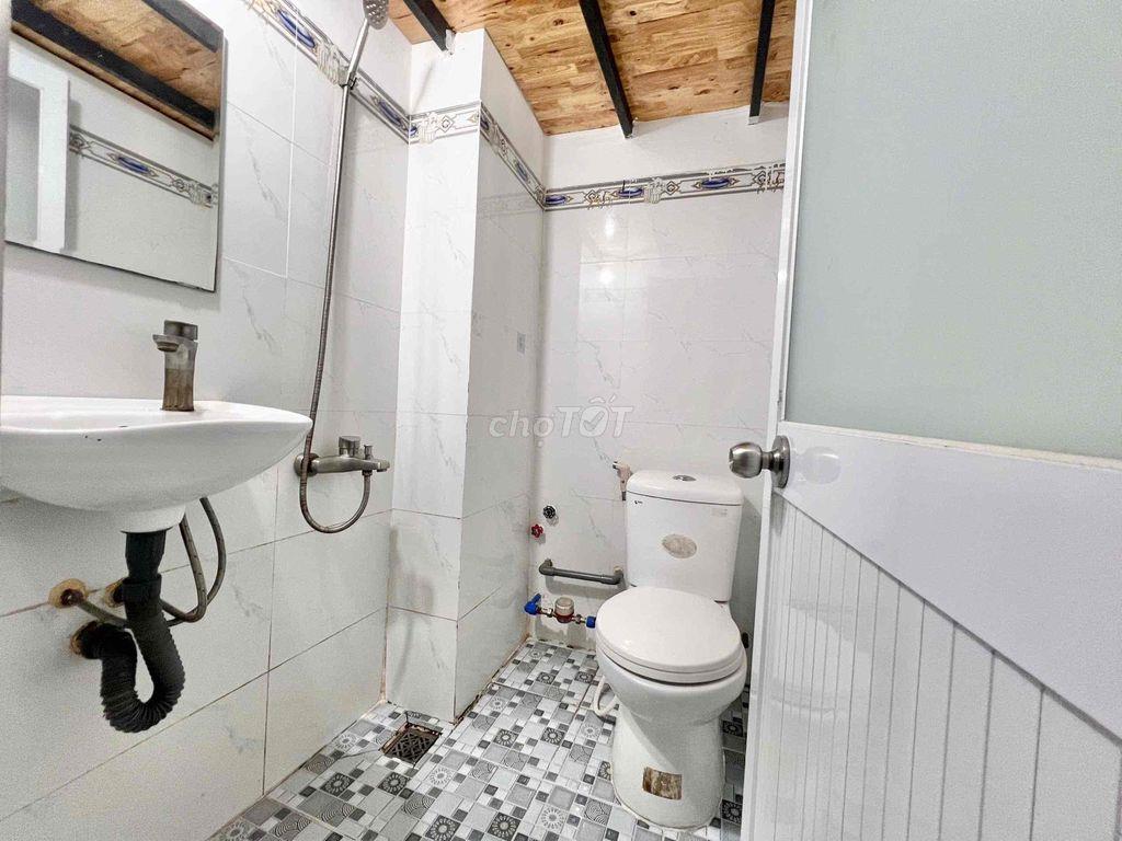 OMGGG phòng rộng gác cao giá rẻ hơn thị trường 999k