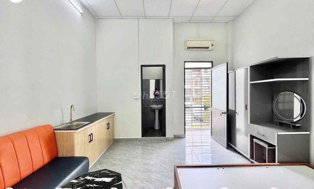 PHÒNG BAN CÔNG FULL NỘI THẤT CHỈ TÍNH TIỀN ĐIỆN