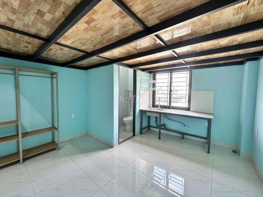CHO THUÊ PHÒNG ĐI BỘ QUA ĐẠI HỌC NGUYỄN TẤT THÀNH