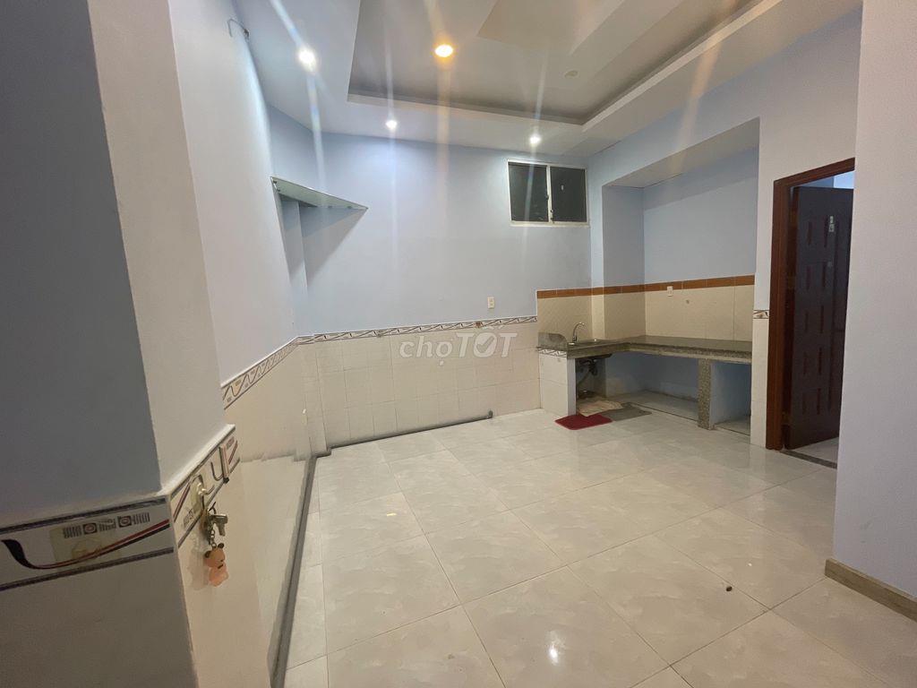 PHÒNG NGỦ TÁCH BẾP SIÊU TO TRUNG TÂM QUẬN 3