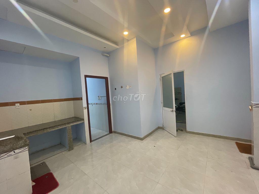 PHÒNG NGỦ TÁCH BẾP SIÊU TO TRUNG TÂM QUẬN 3