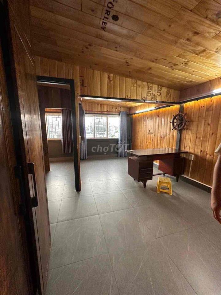CHO THUÊ PENTHOUSE KHÔNG GÁC – CÓ SÂN THƯỢNG – THOÁNG MÁT
