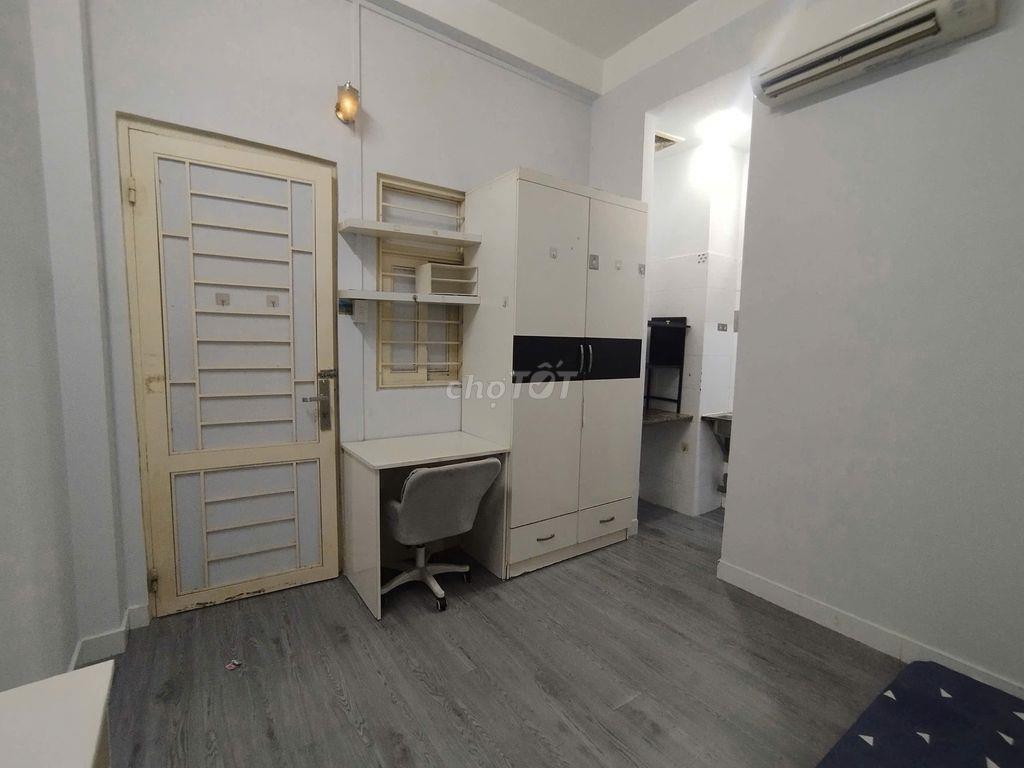 PHÒNG FULL NỘI THẤT NGAY TRUNG TÂM DỌN VÀO Ở NGAY
