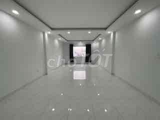 PHÒNG CỬA SỔ SIÊU THOÁNG 35m2 DỌN VÀO Ở NGAY GIÁ CHỈ 3tr500