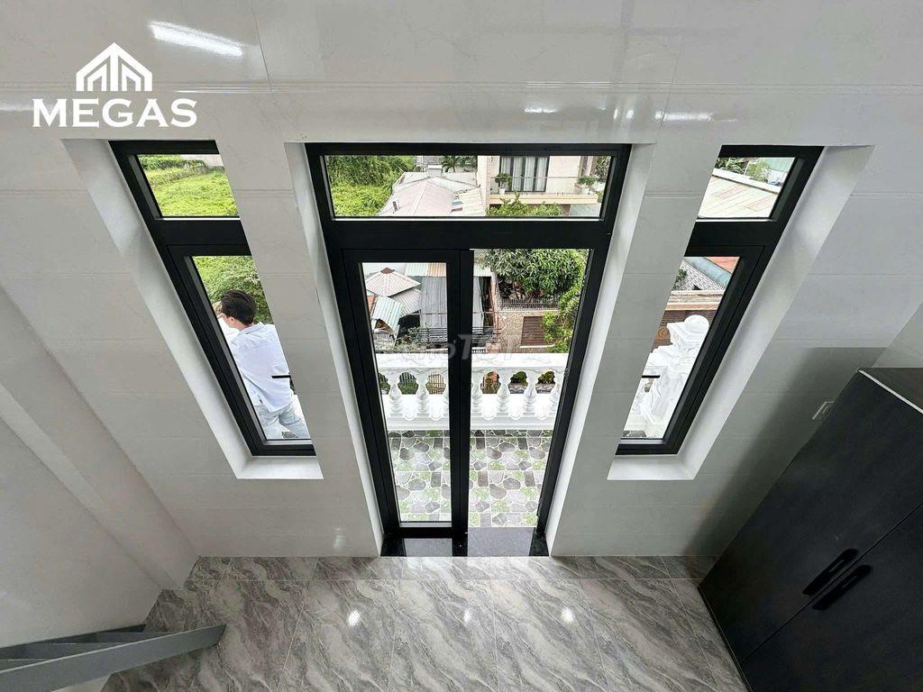PHÒNG TRỌ CÓ GÁC 1M6 ĐỦ NỘI THẤT CÁCH VẠN PHÚC CITY 10p ĐI XE