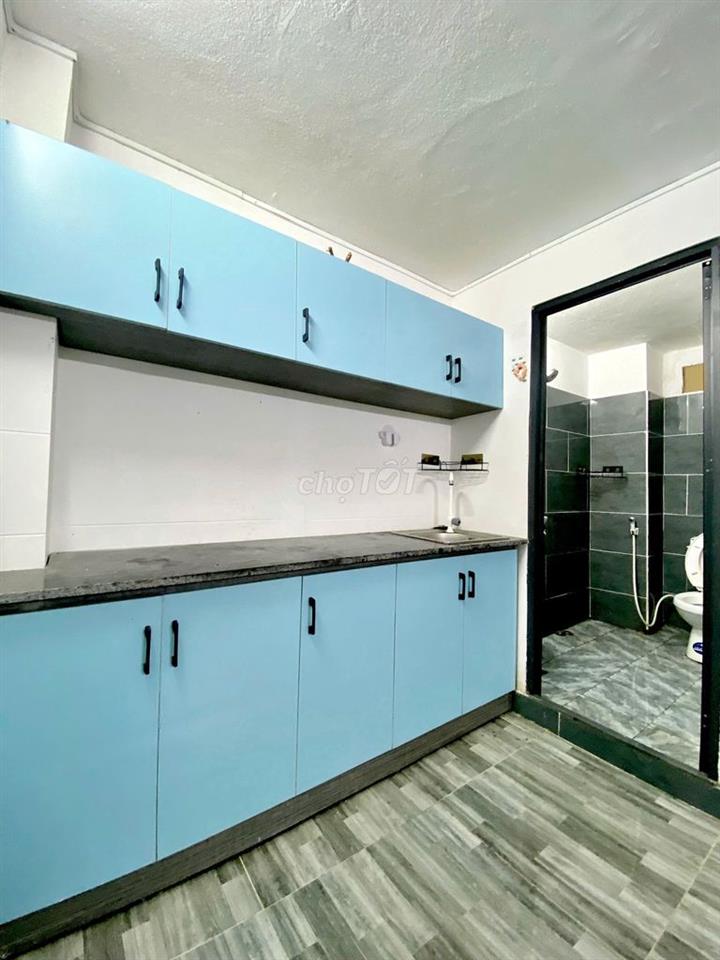 Phòng trên đường Quang Trung full nội thất. Giá chỉ 3tr2