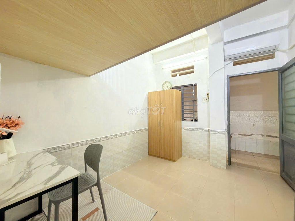 Phòng cực hiếm. Nguyễn Văn Công, GV - có máy lạnh chỉ 3tr5