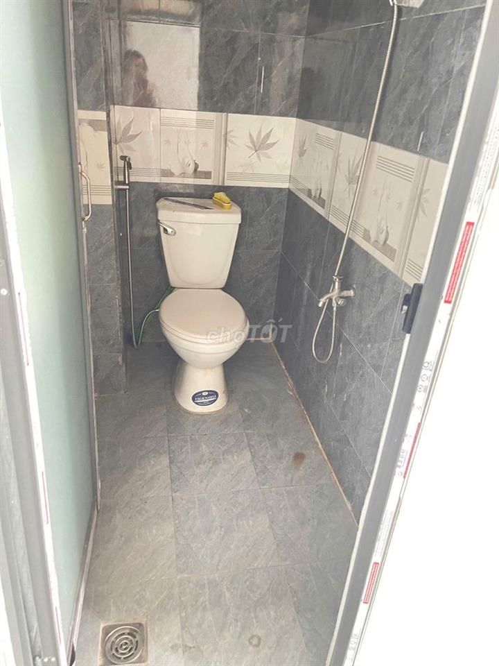 PHÒNG XỊN TRẦN BÁ GIAO, P AN NHƠN, GẦN IUH VÀ VLU CHỈ 3TR7 CÓ BANCOL