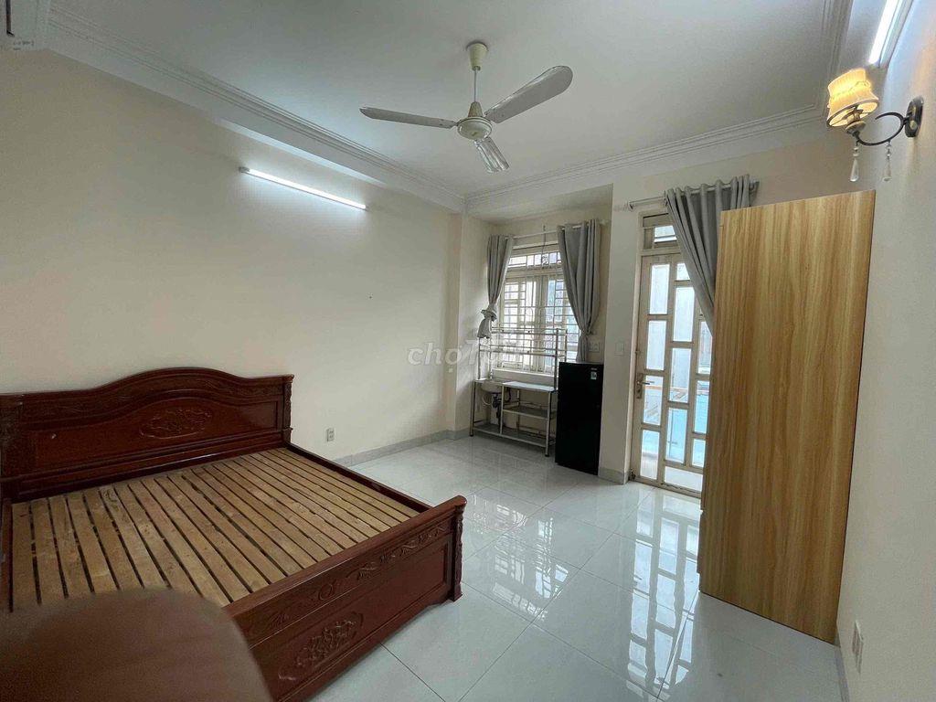 Phòng đầy đủ nội thất tại 736 Lê Đức Thọ. Giá chỉ từ 3tr5