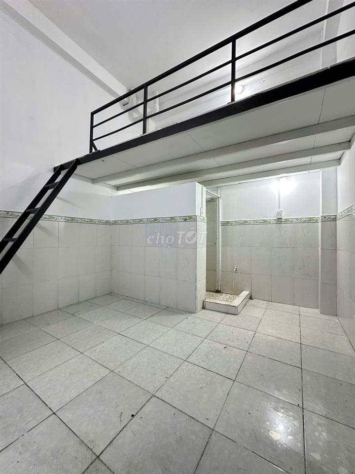 PHÒNG ĐẸP HIẾM. ĐS 20, P AN NHƠN, GÁC CAO, SÁT PHẠM VĂN ĐỒNG CHỈ 3TR2