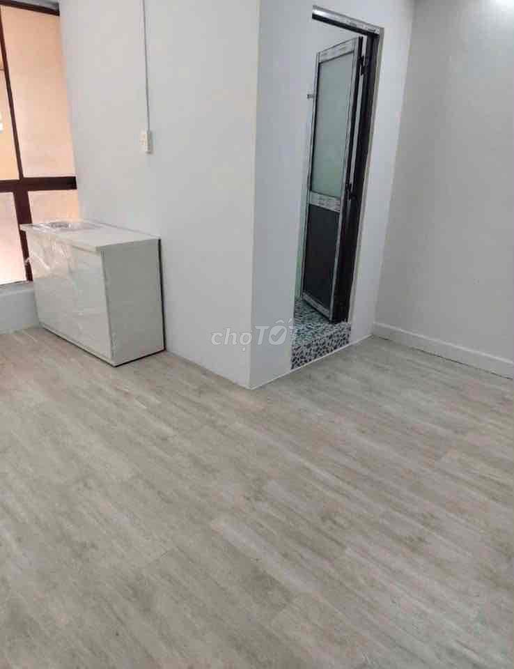 PHÒNG CHO THUÊ ,WC RIÊNG ,NGAY CHỢ TSN ,CV GIA ĐỊNH ,ĐH GIA ĐỊNH ,BV75
