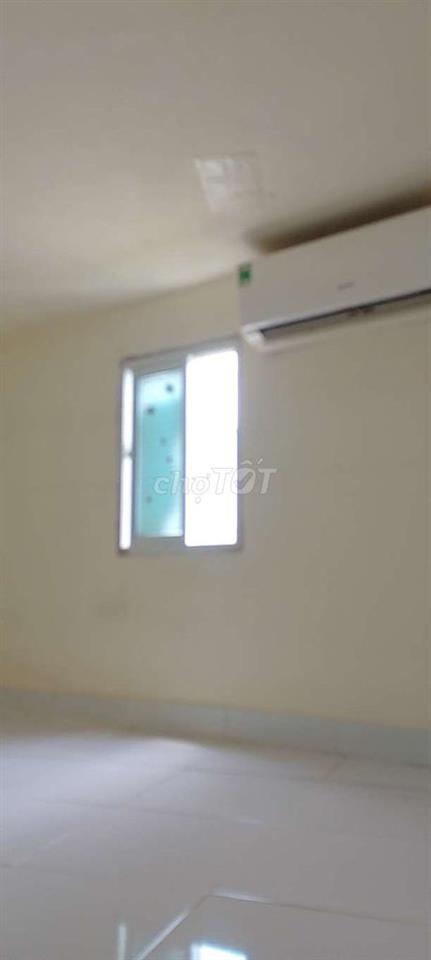 P.TRỌ ĐƯỜNG QUANG TRUNG, MÁY LẠNH, GÁC ĐÚC,, GIỜ TỰ DO, GIÁ 2.8 TRIỆU 