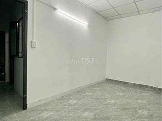 Phòng cửa sổ trời sẵn tủ lạnh nệm gần vimat quang trung rẻ đẹp