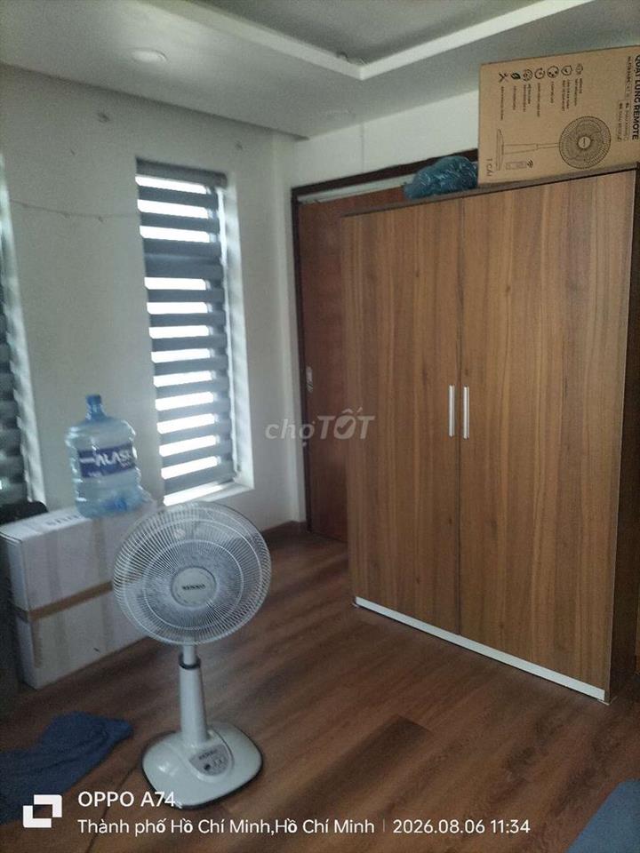 Phòng 2 mặt tiền thoáng mát – đầy đủ tiện nghi

,