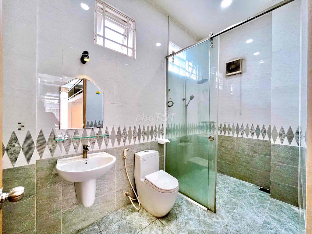CHO THUÊ CHDV FULL NỘI THẤT TÁCH BẾP